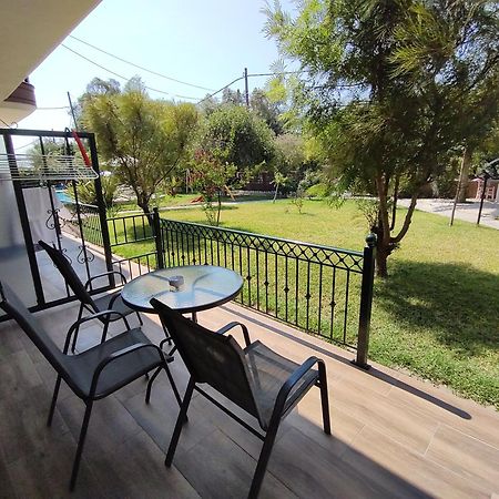 Dimas V House Aparthotel Parga Ngoại thất bức ảnh