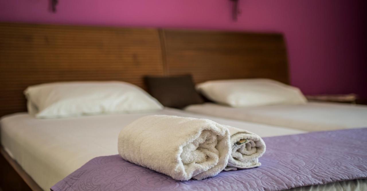 Dimas V House Aparthotel Parga Ngoại thất bức ảnh