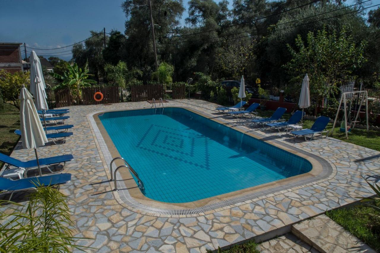 Dimas V House Aparthotel Parga Ngoại thất bức ảnh