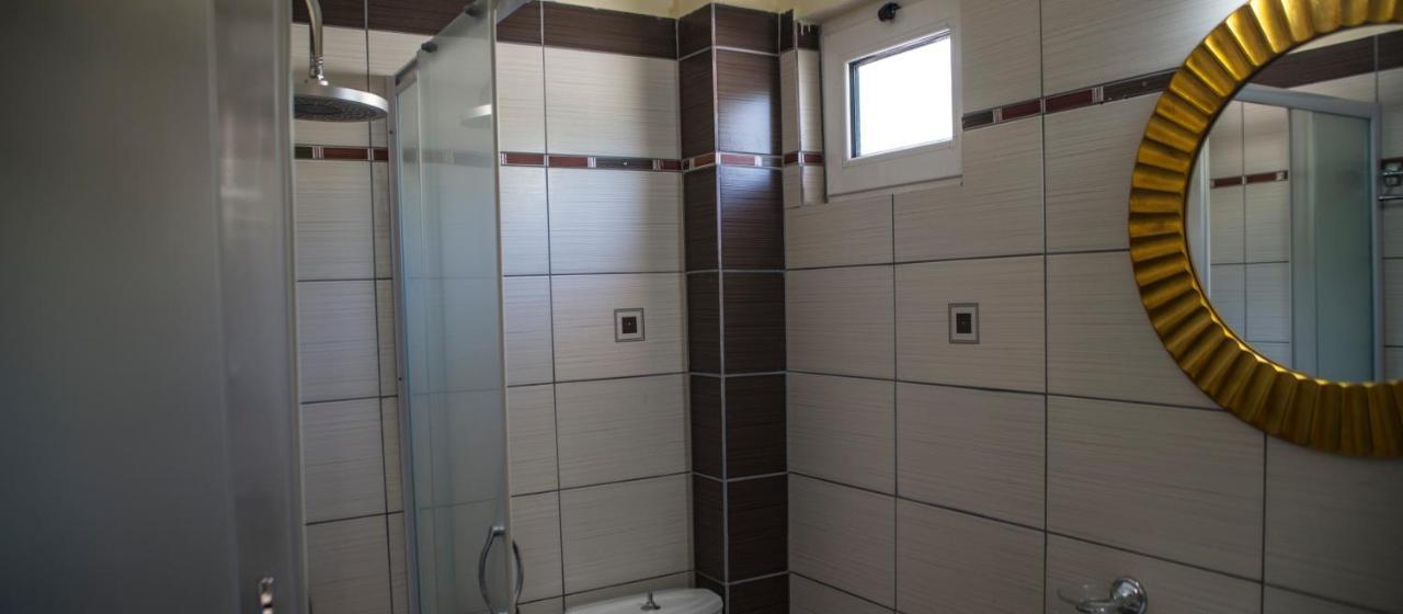 Dimas V House Aparthotel Parga Ngoại thất bức ảnh
