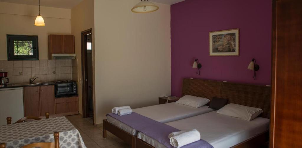 Dimas V House Aparthotel Parga Ngoại thất bức ảnh