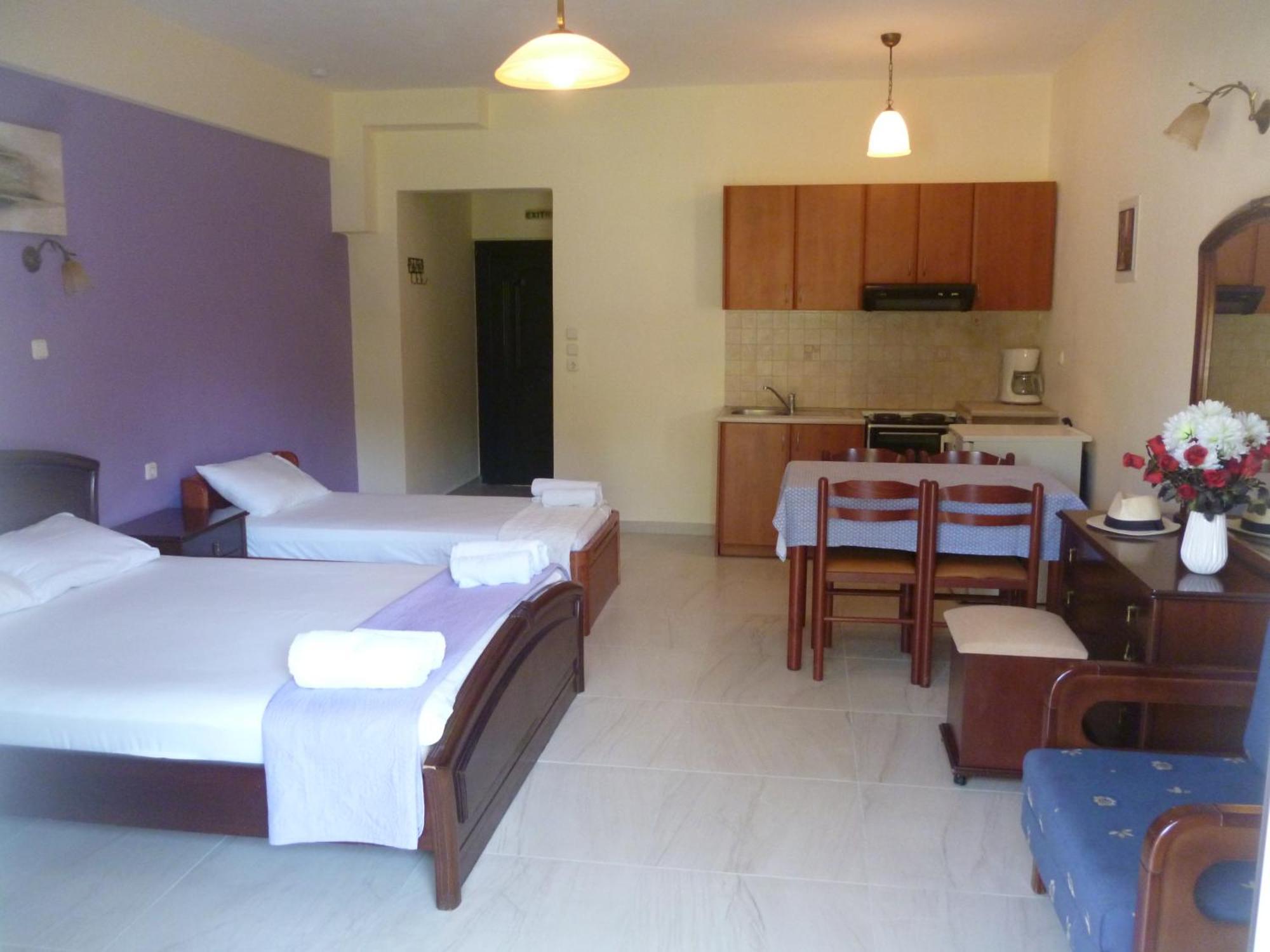 Dimas V House Aparthotel Parga Ngoại thất bức ảnh