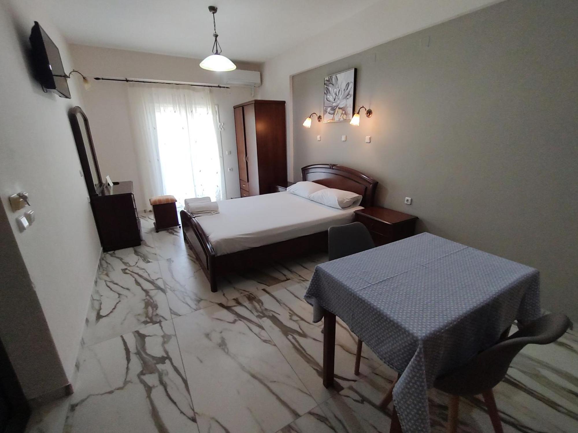 Dimas V House Aparthotel Parga Ngoại thất bức ảnh