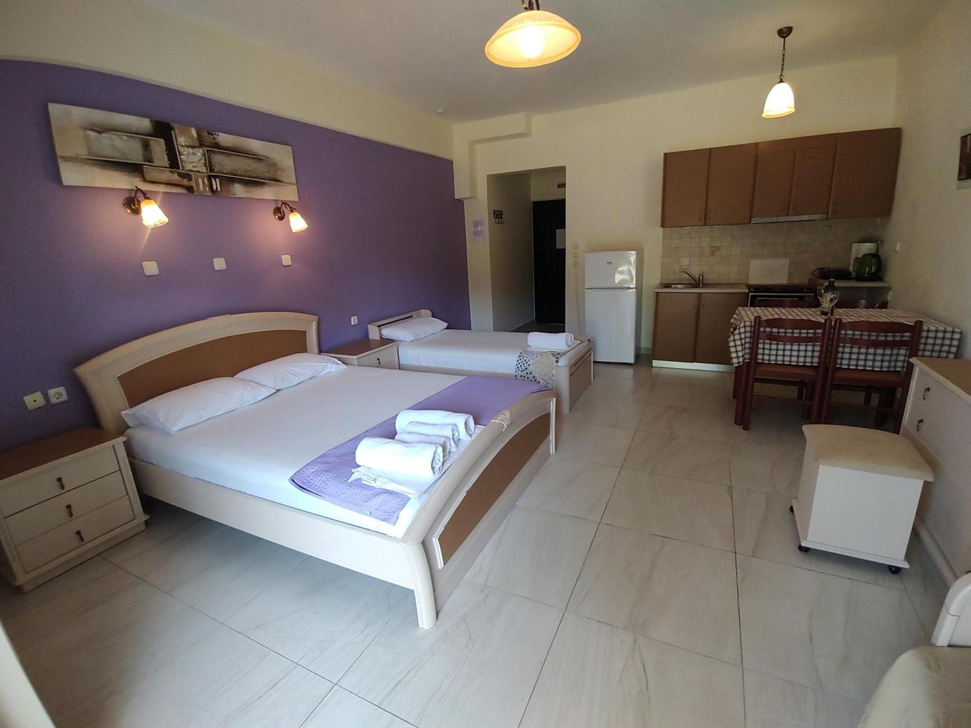 Dimas V House Aparthotel Parga Ngoại thất bức ảnh